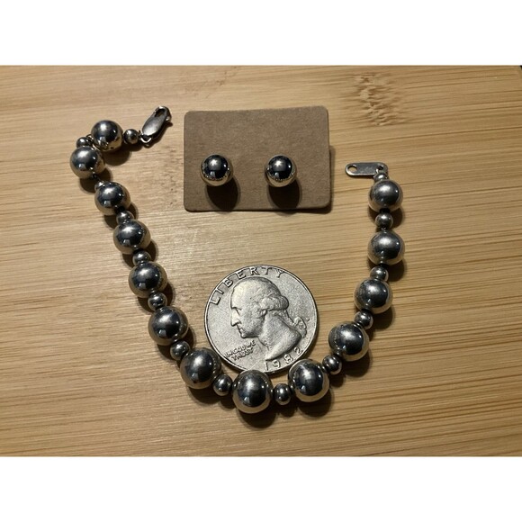 Ball Bracelet & Ball Earrings Set - Picture 4 of 4